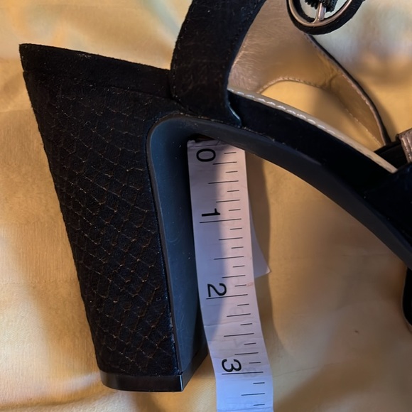 Anne Klein black suede platform sandals - Picture 6 of 6